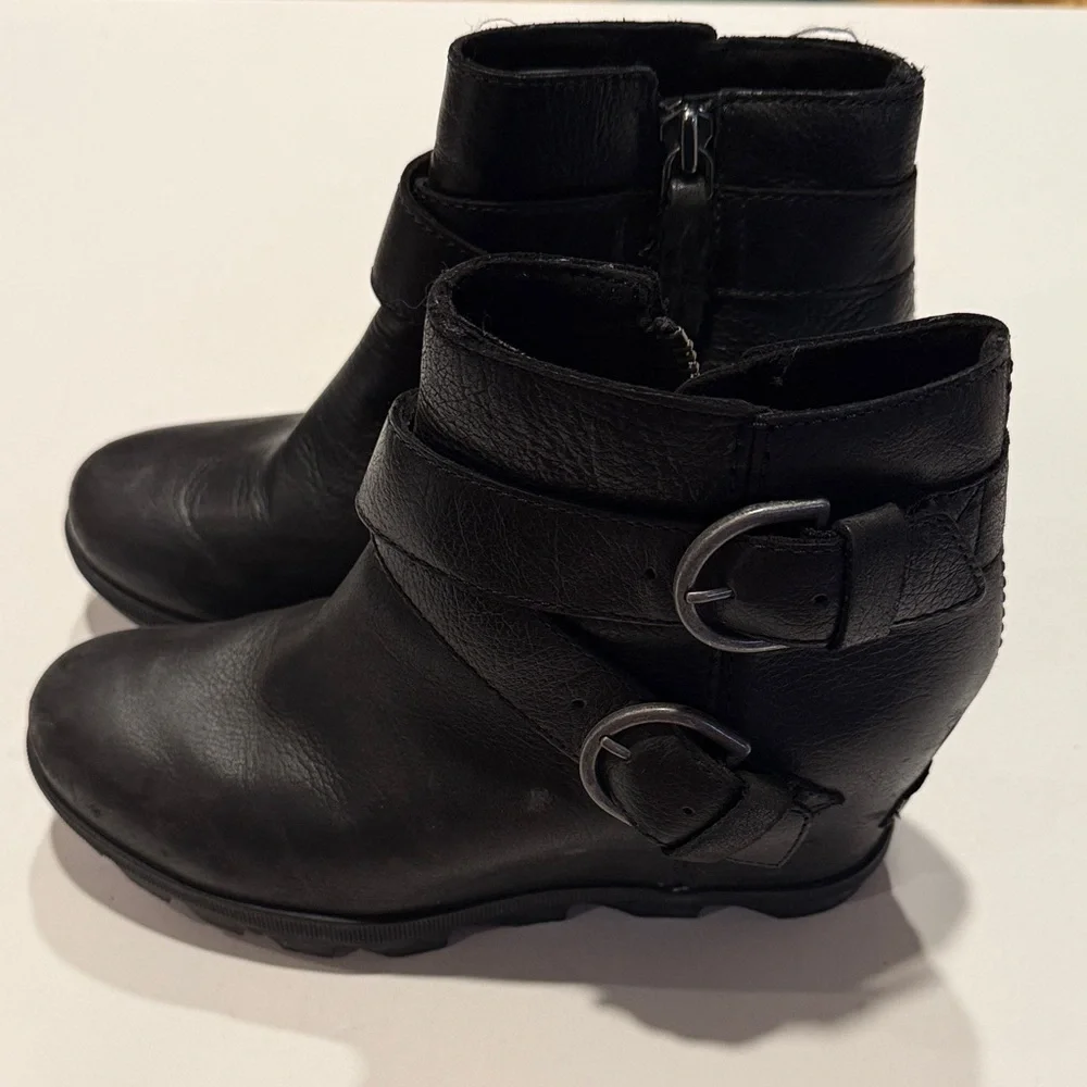 Sorel chic black